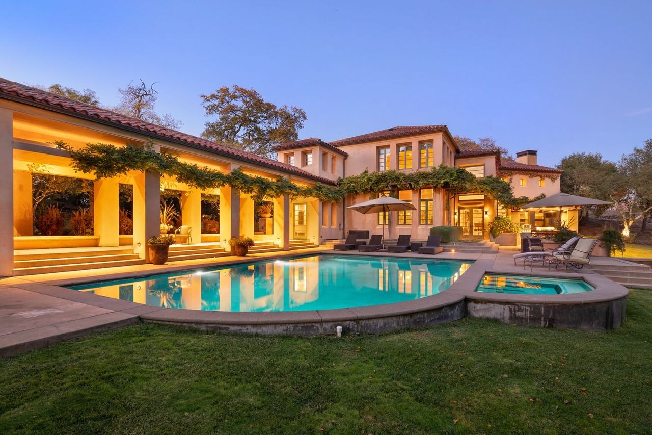 1300 Shiloh Crst - Photo 3 of 47