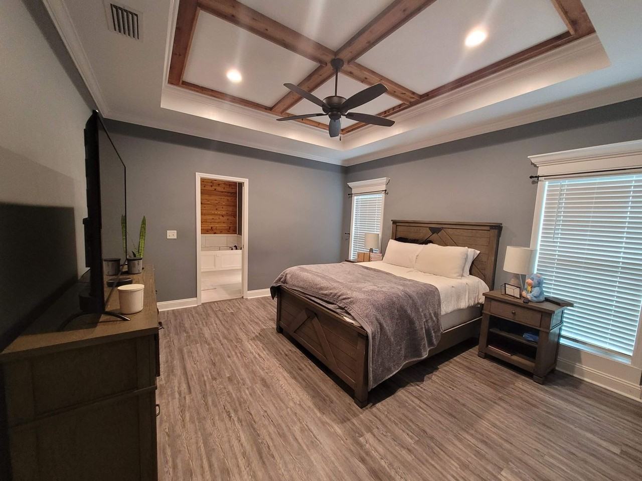 3811 Bettys Pl - Photo 7 of 18