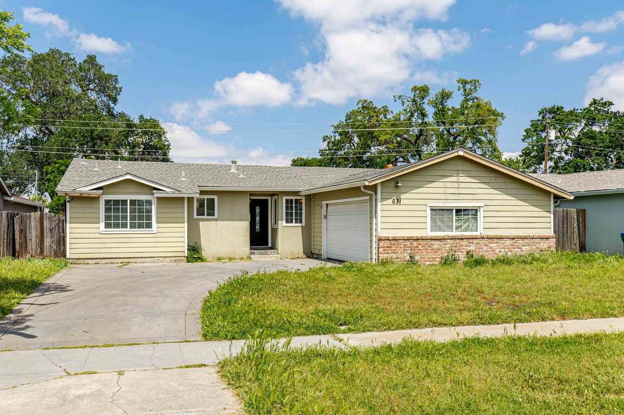 631 Morada Ln - Photo 2 of 37