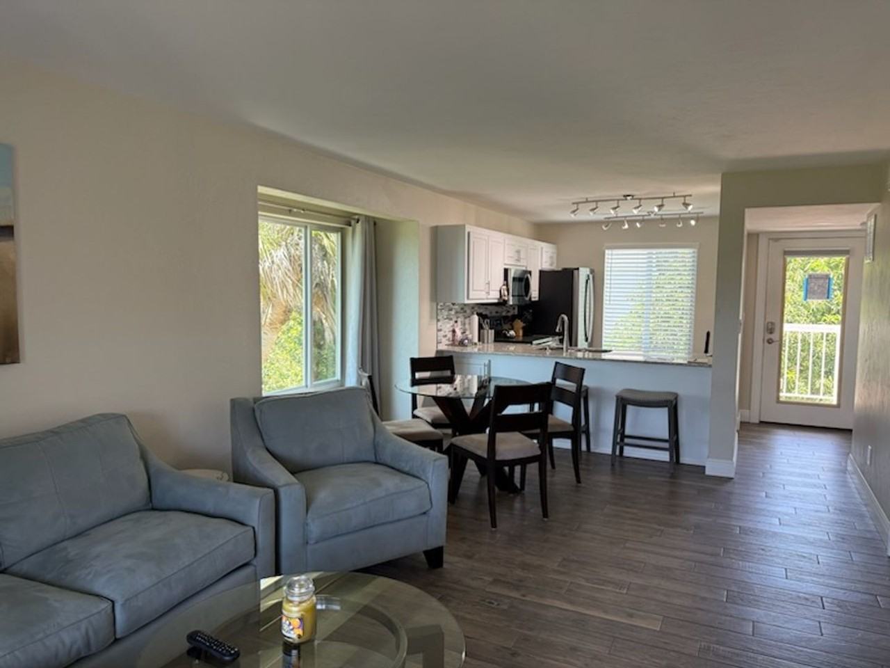 2215 San Marco Rd #4-204 - Photo 5 of 18