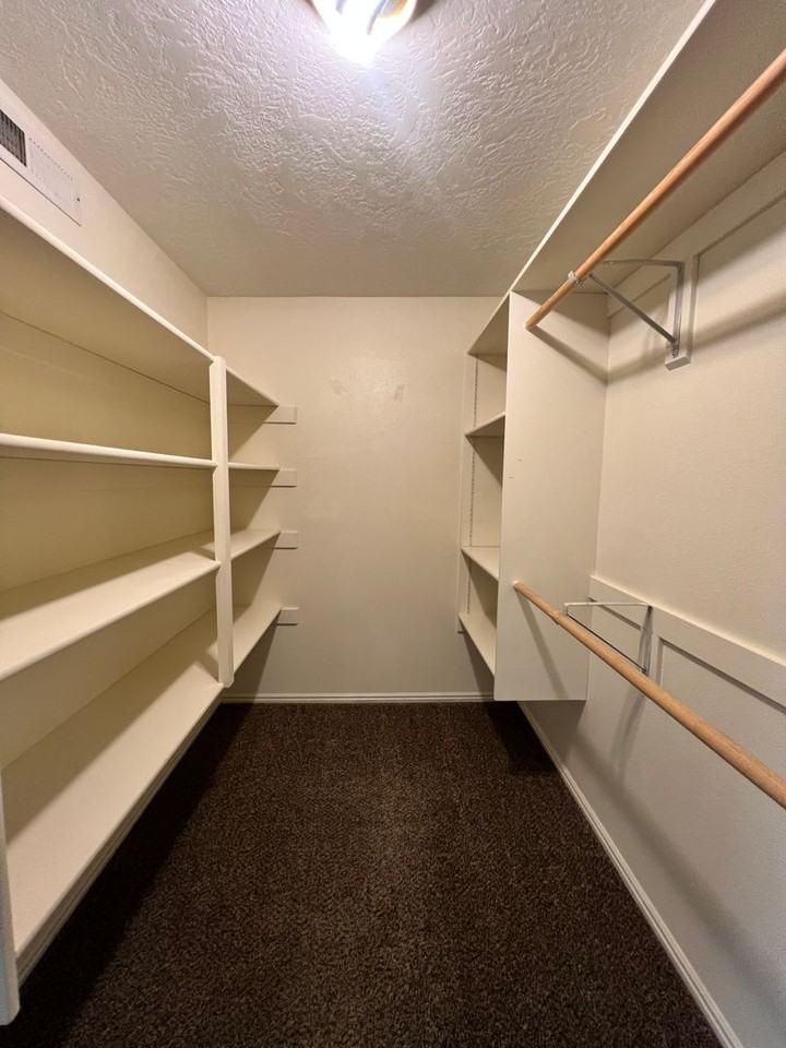 1202 Swisher Rd - Photo 7 of 15