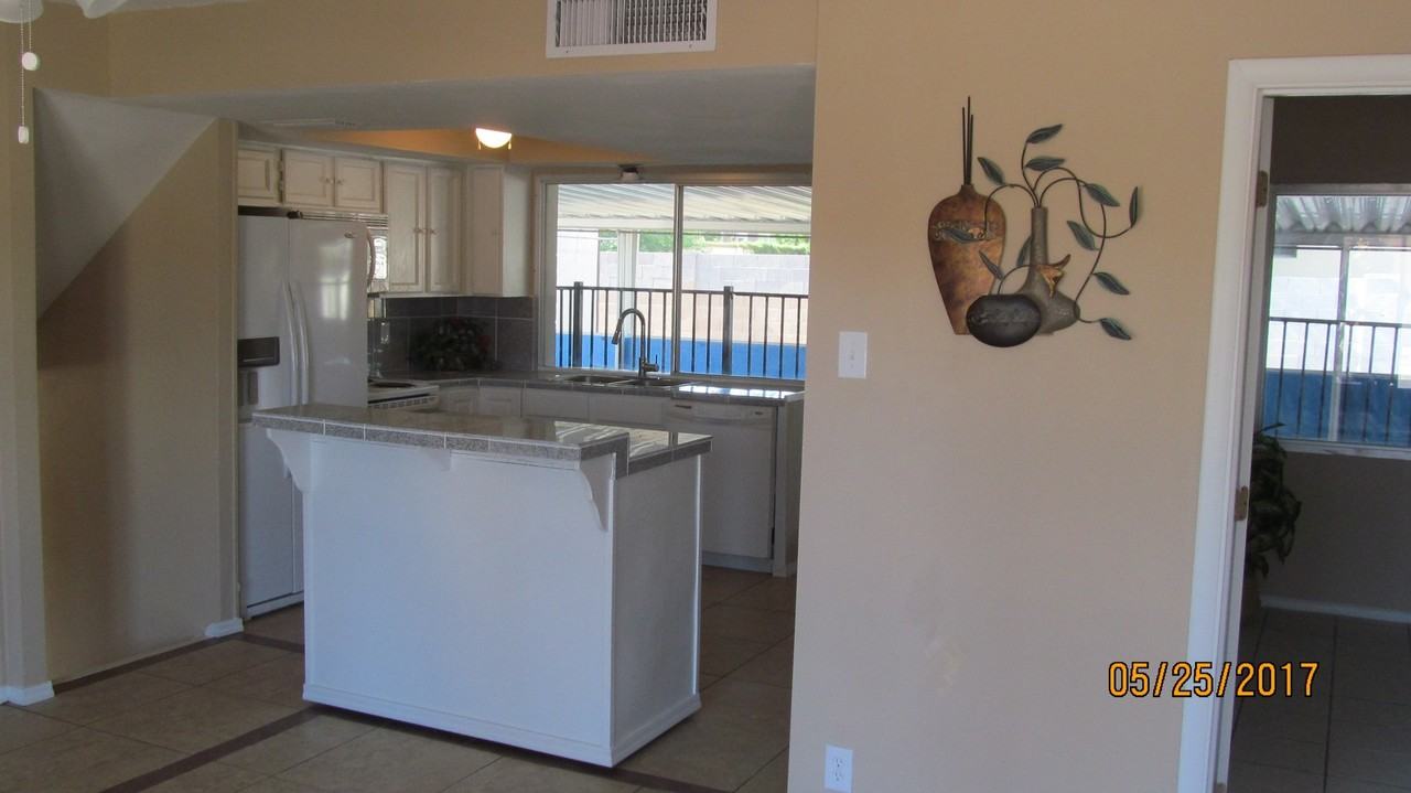 3905 S Alder Dr - Photo 2 of 18