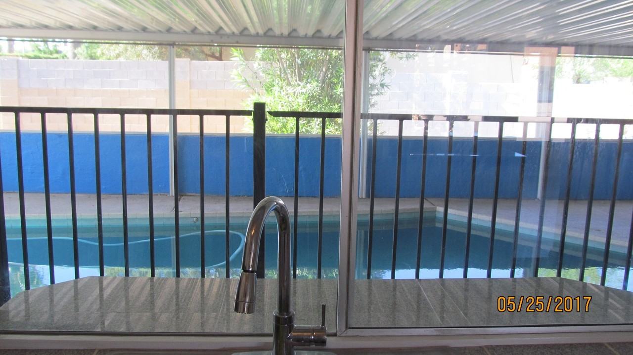 3905 S Alder Dr - Photo 4 of 18