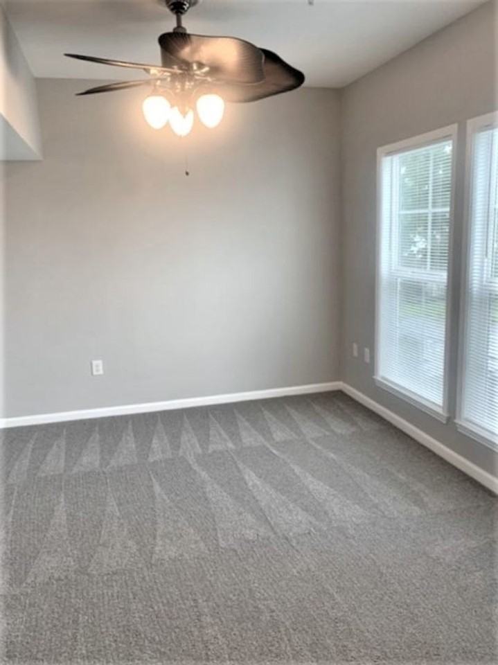 475 Water St - Photo 7 of 18