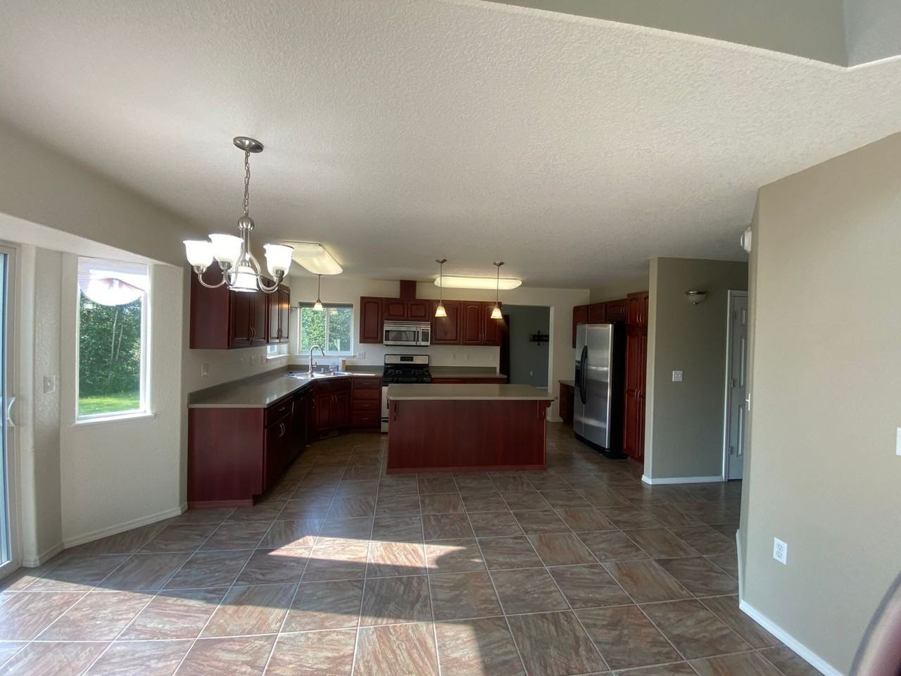 7030 E Kathleen Cir - Photo 3 of 26