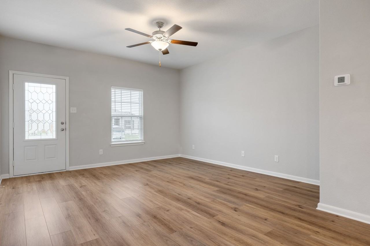 9234 Foxing Blfs - Photo 4 of 18