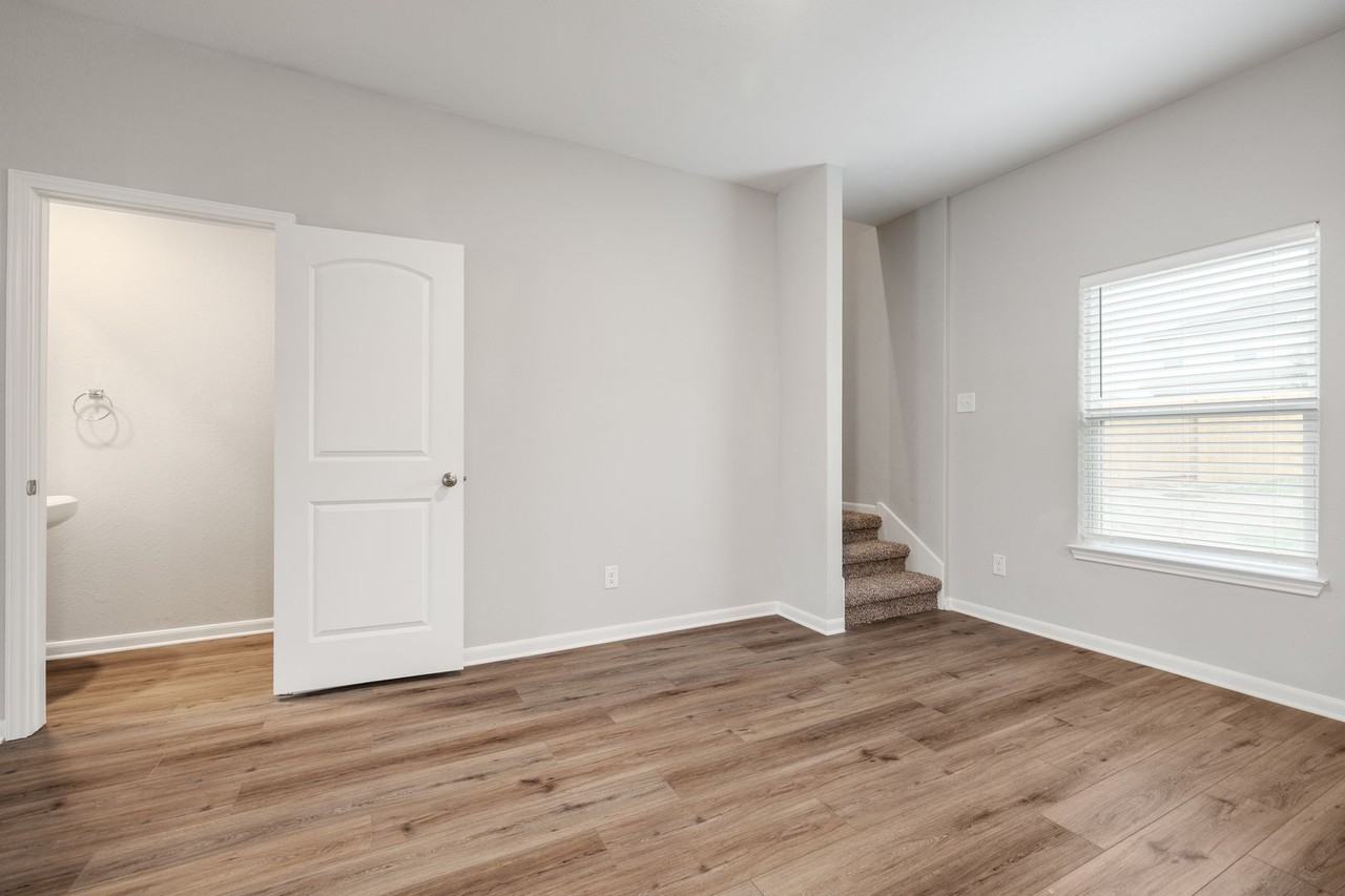 9234 Foxing Blfs - Photo 5 of 18