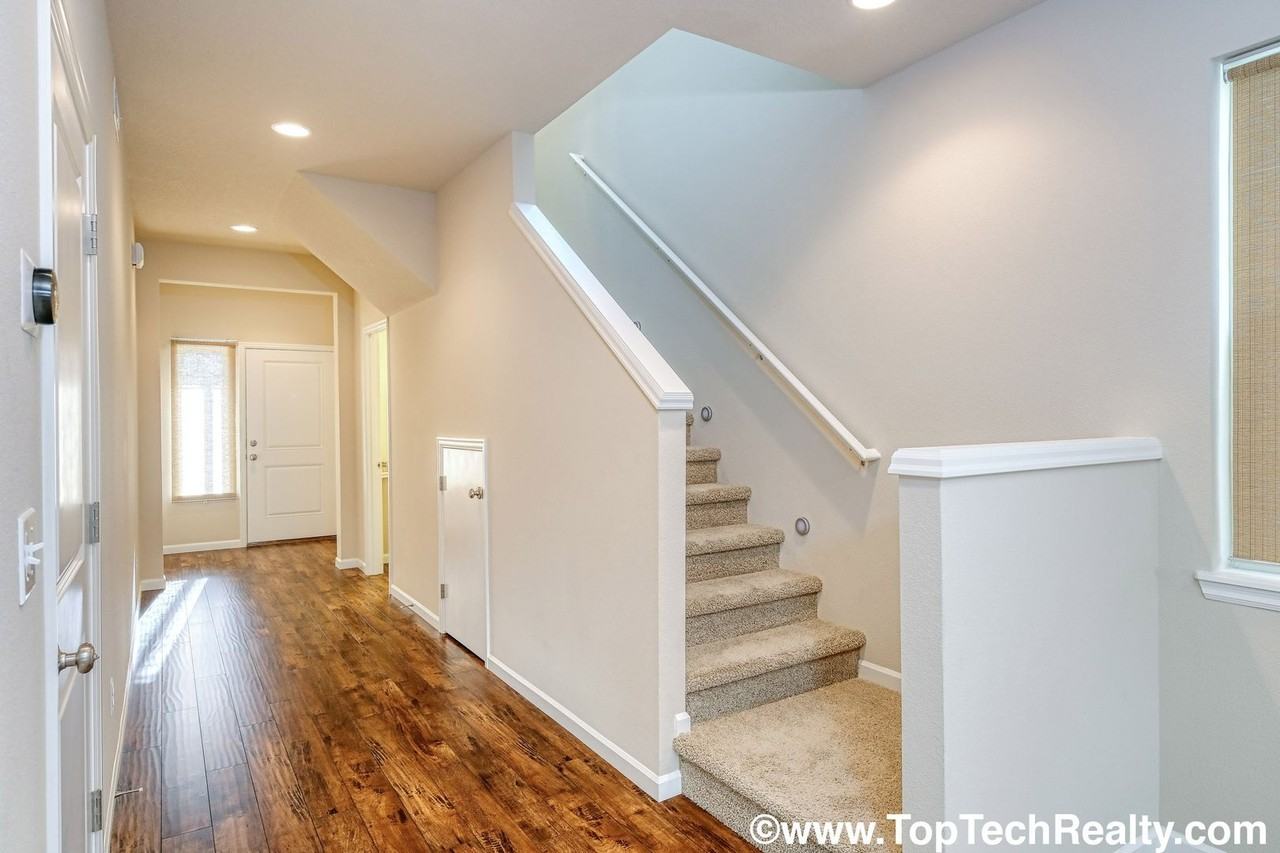 16871 Nw Anita St - Photo 3 of 25