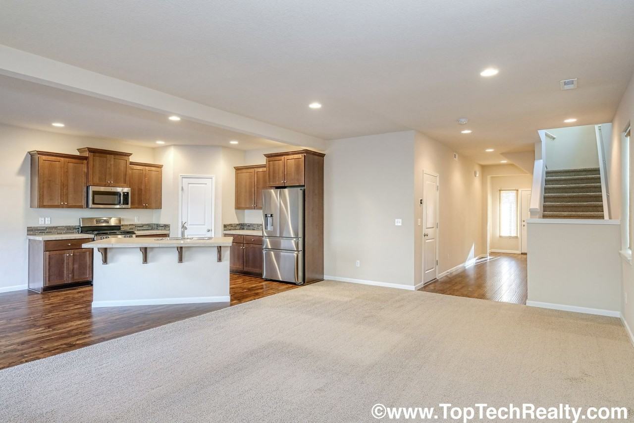 16871 Nw Anita St - Photo 4 of 25