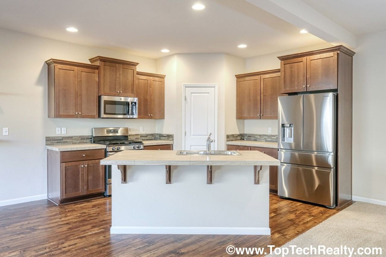 16871 Nw Anita St - Photo 5 of 25