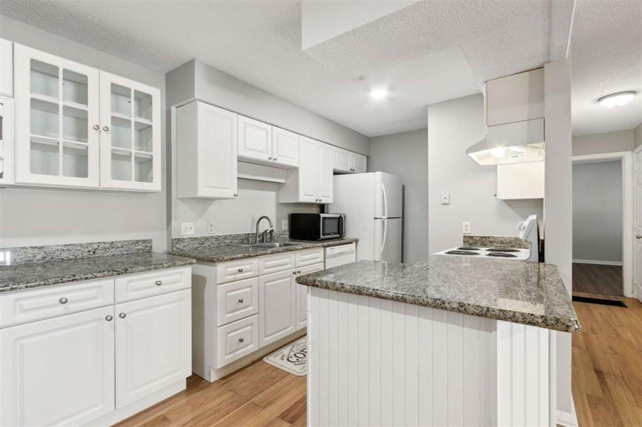 2724 Forest Ridge Dr #4 - Photo 6 of 16