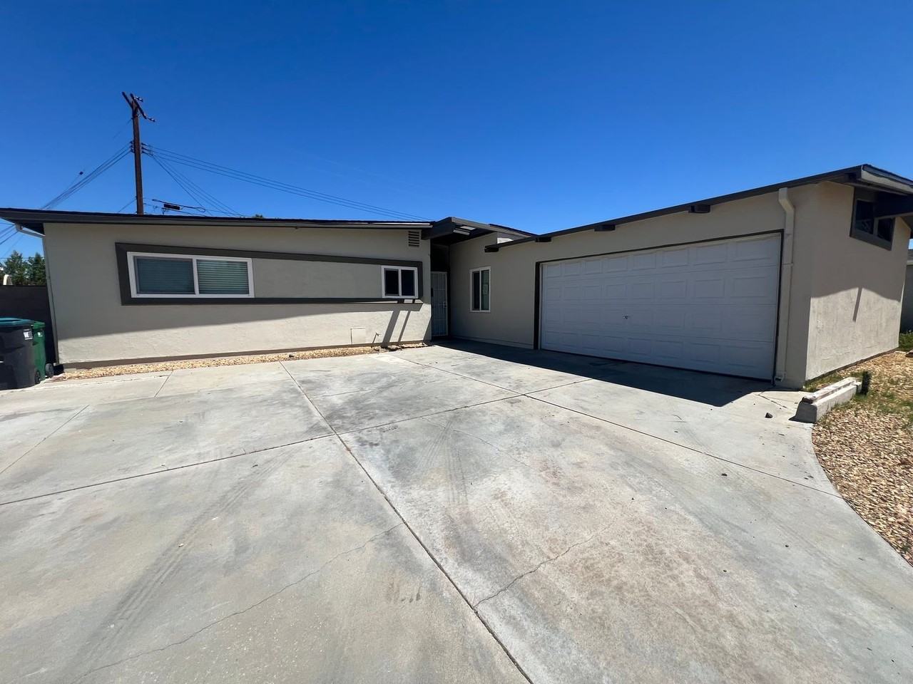 1127 Valiant St - Photo 2 of 28