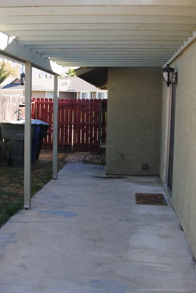2545 Christine St - Photo 2 of 7