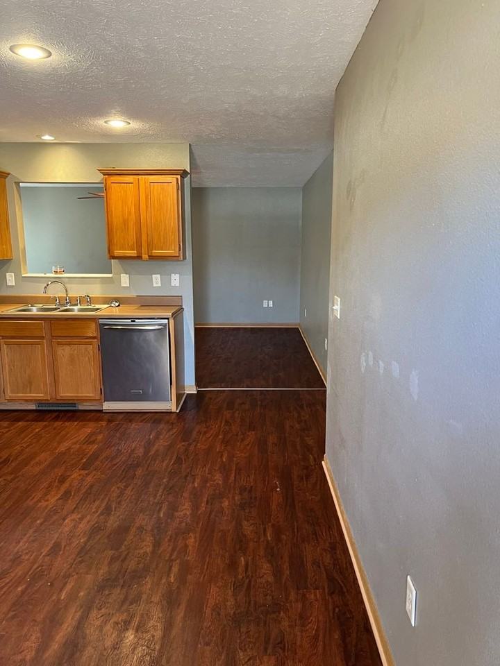 136A Maplewood St - Photo 2 of 18