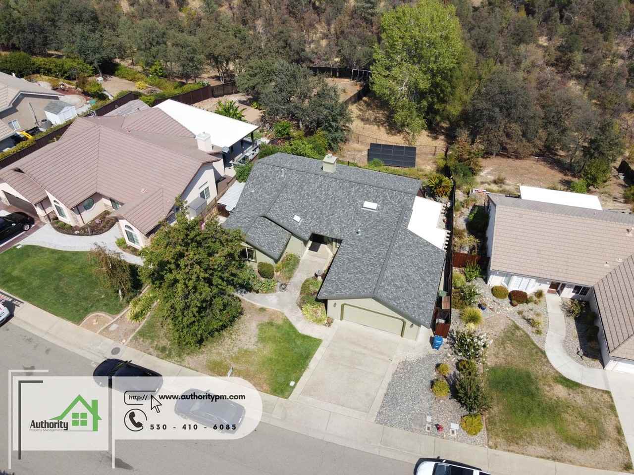 1225 River Ridge Dr - Photo 3 of 34