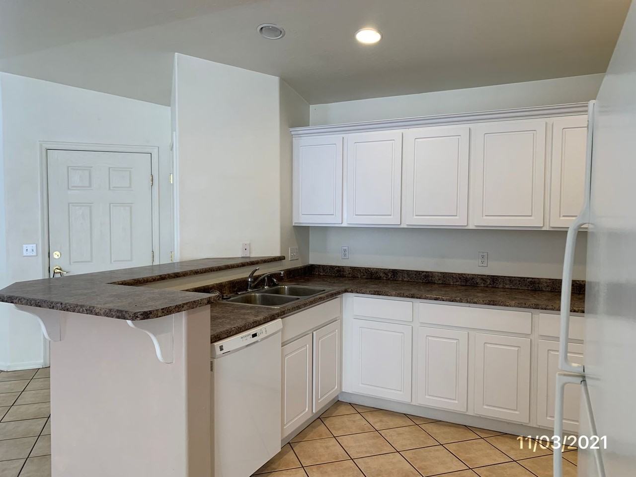 4964 E Catalina Ct - Photo 5 of 17