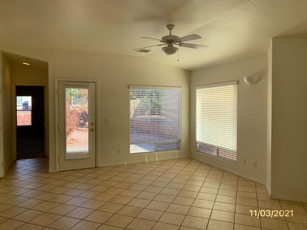 4964 E Catalina Ct - Photo 7 of 17