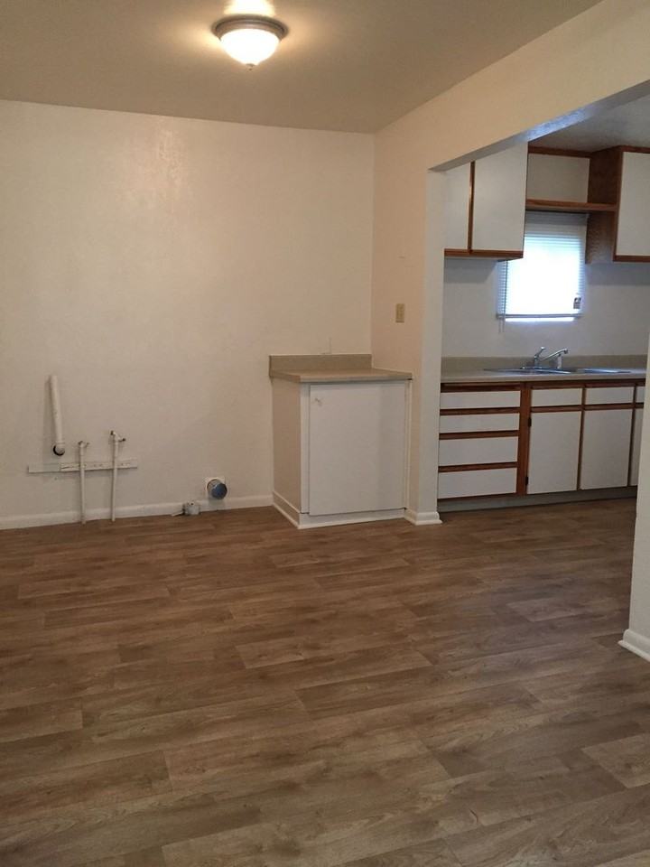 1011 Sw Isham St - Photo 2 of 10