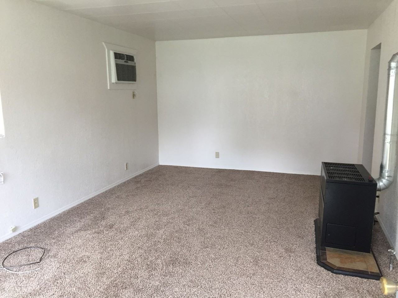 1011 Sw Isham St - Photo 6 of 10