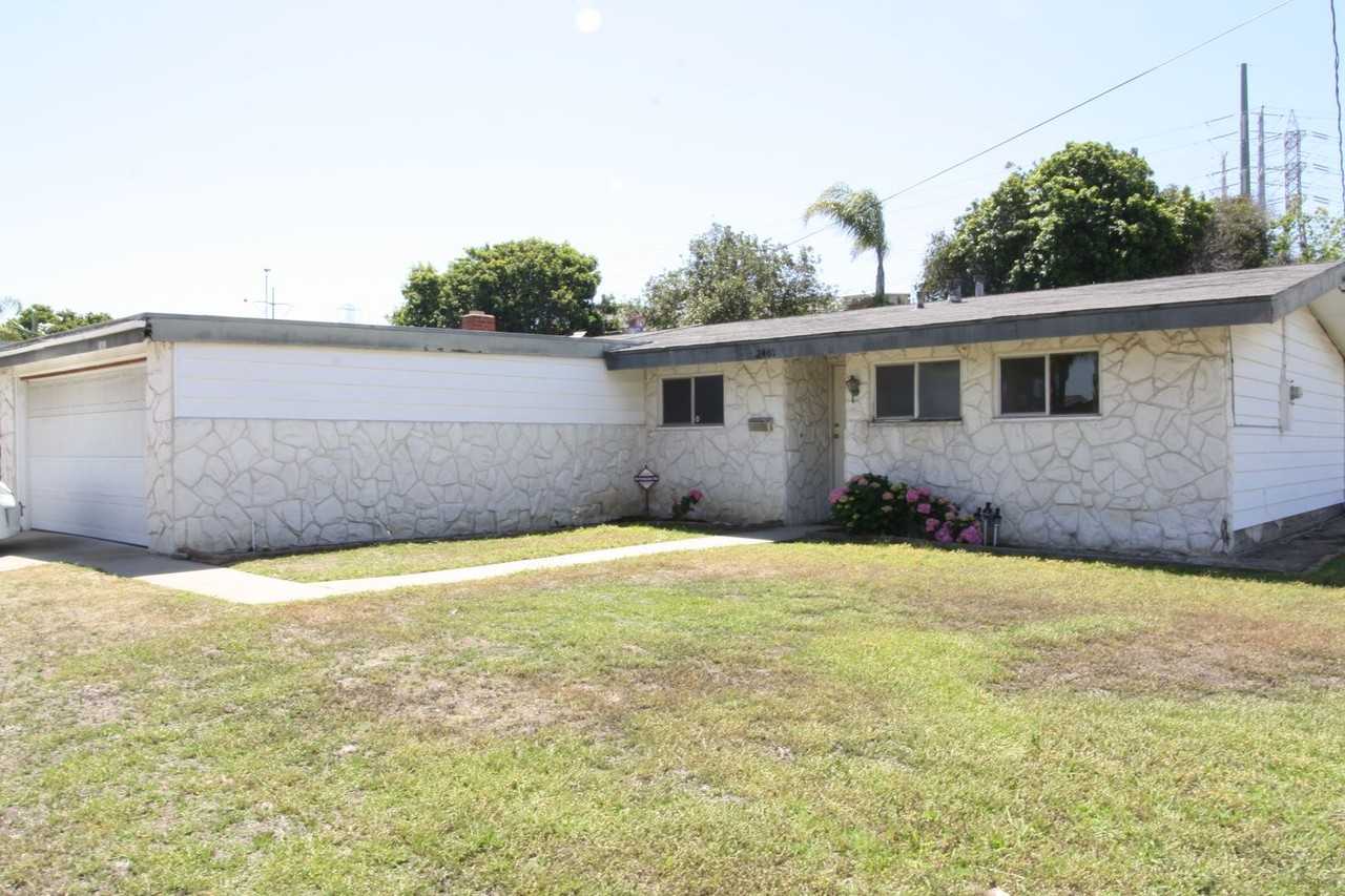 2401 Bartel St - Photo 2 of 11