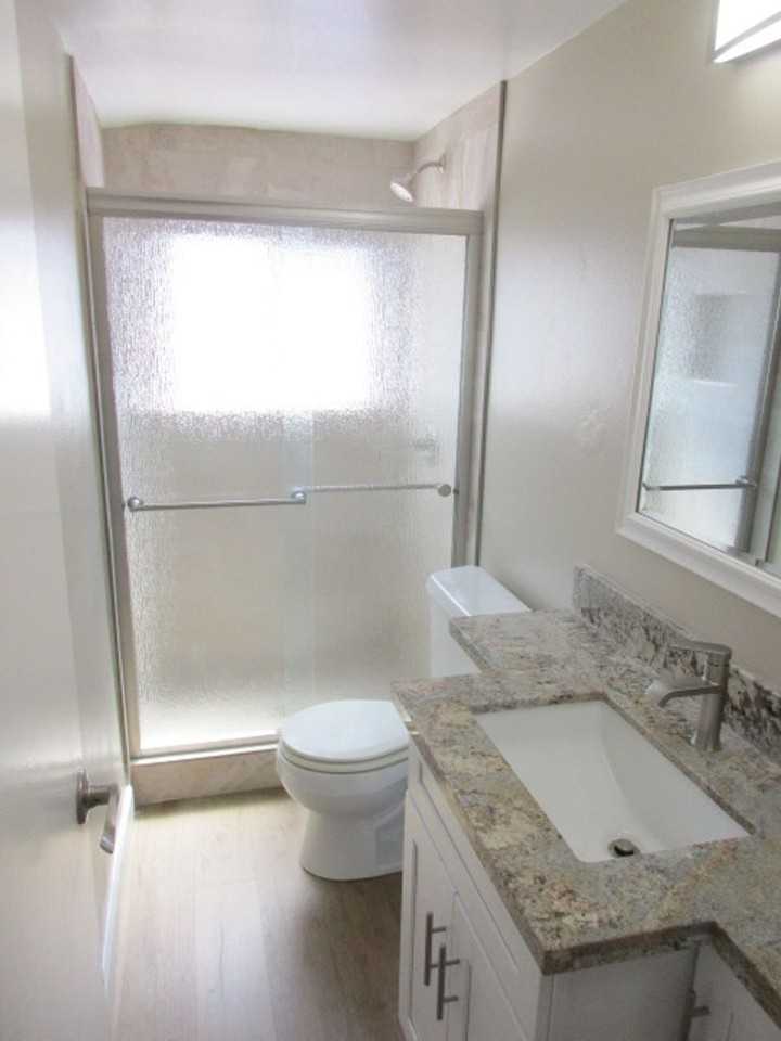 2401 Bartel St - Photo 5 of 11