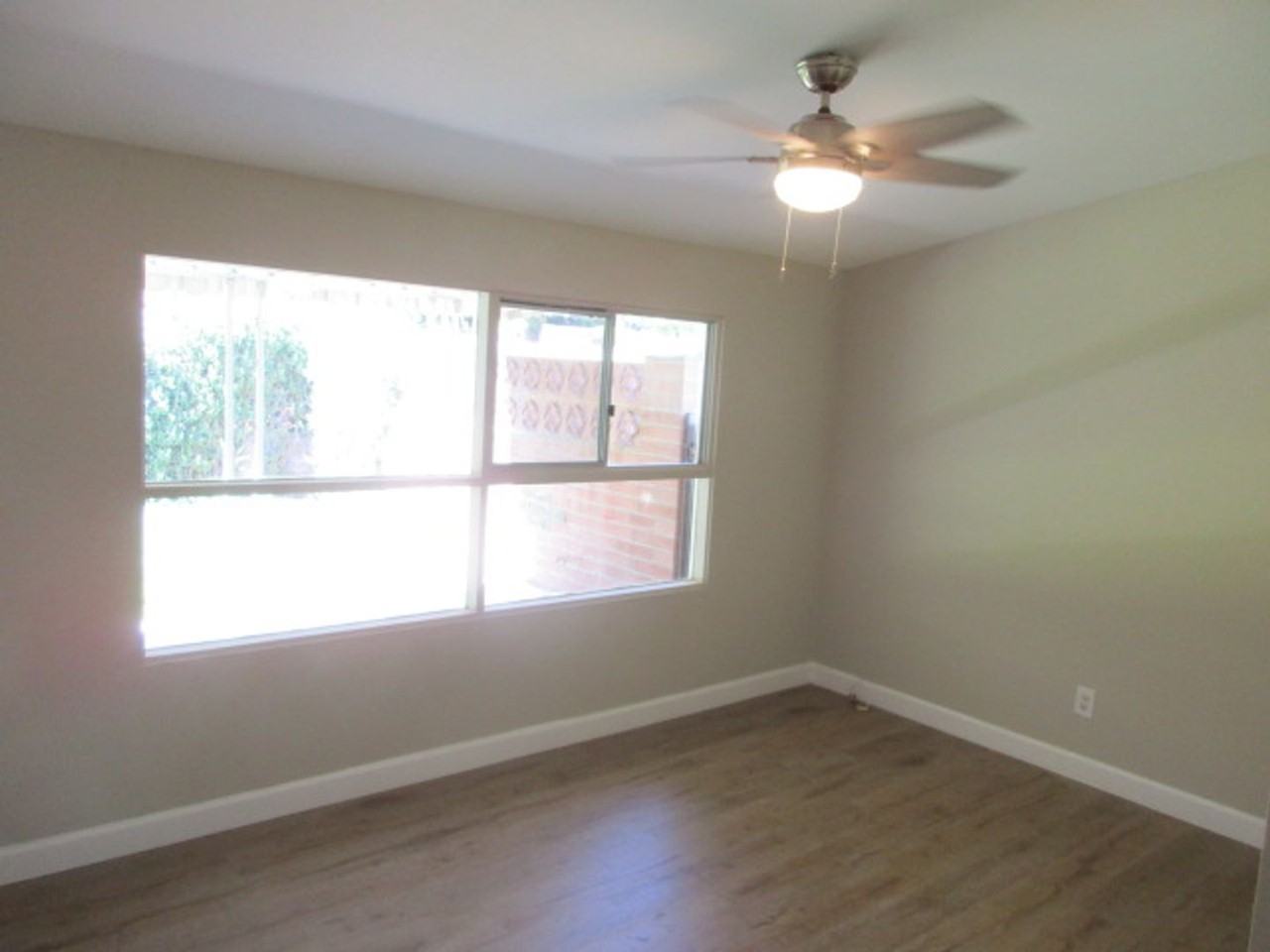 2401 Bartel St - Photo 6 of 11