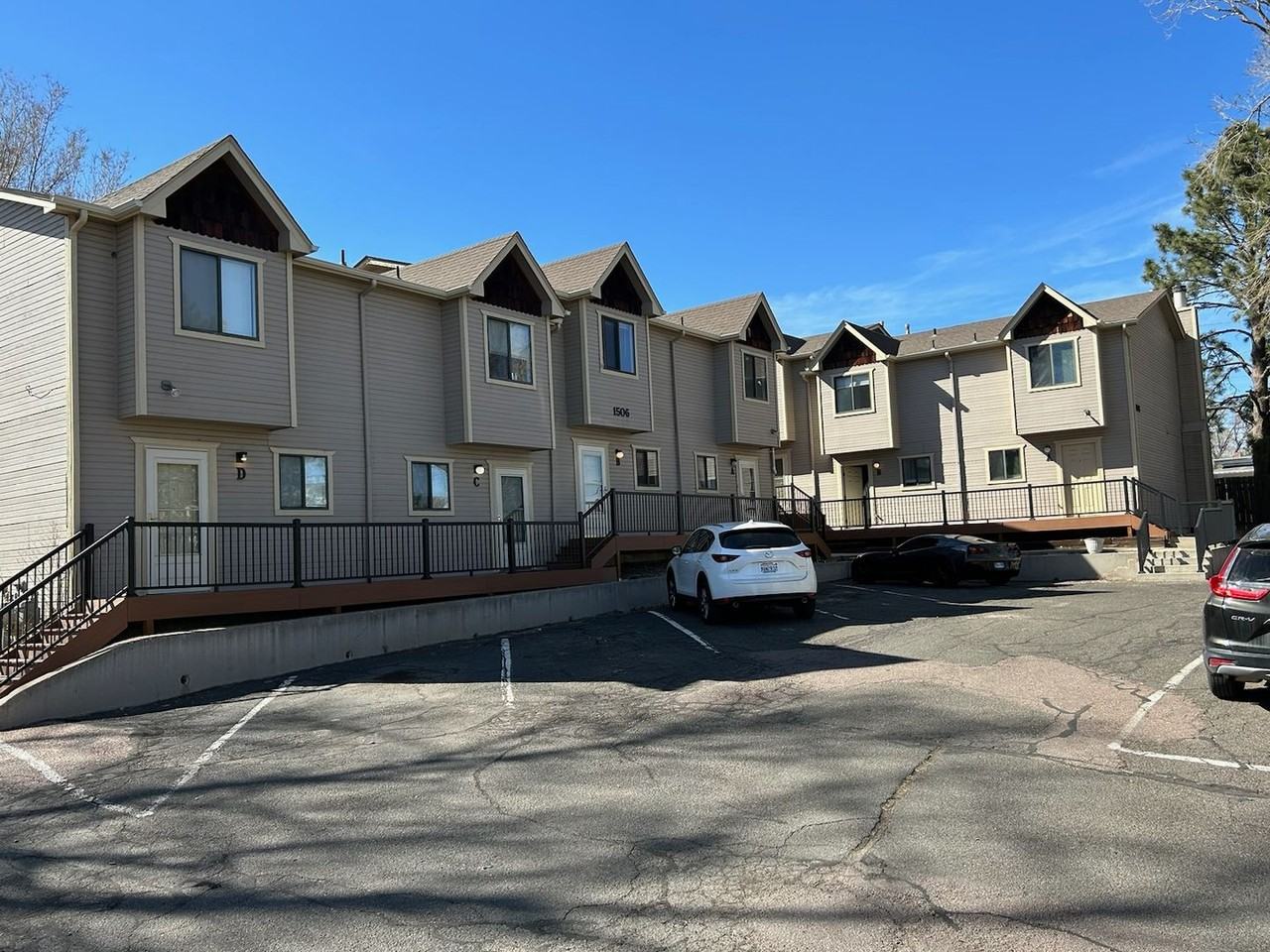 1504 Crestone Ave #B - Photo 3 of 19