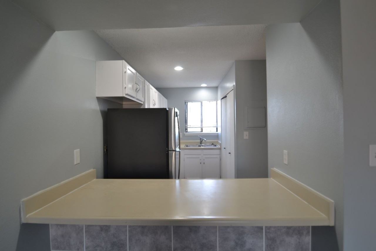 1504 Crestone Ave #B - Photo 7 of 19