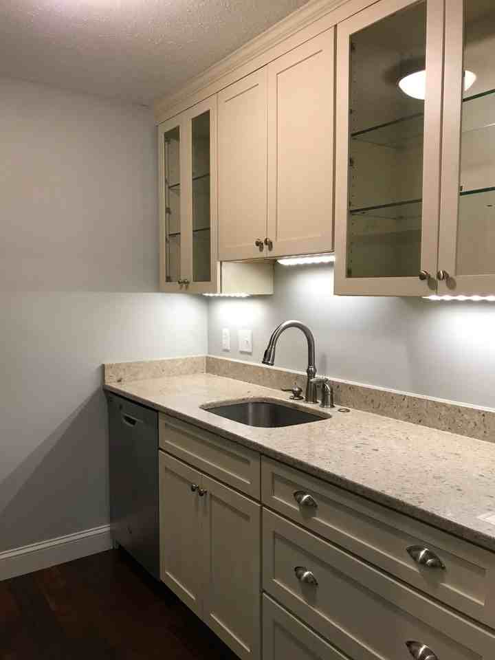 20B Somerset Condos #20 - Photo 3 of 16