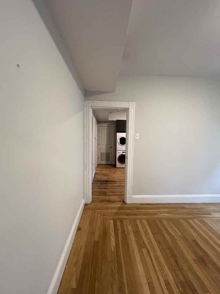 27 Marney St #1 - Photo 5 of 11