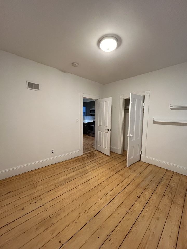 27 Marney St #1 - Photo 6 of 11