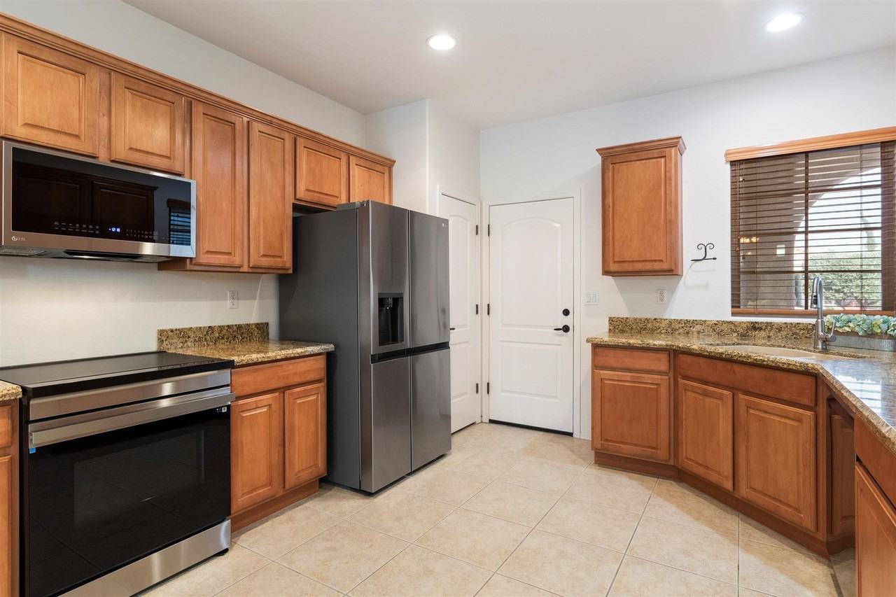 12947 W Chapala Dr #NA - Photo 7 of 26