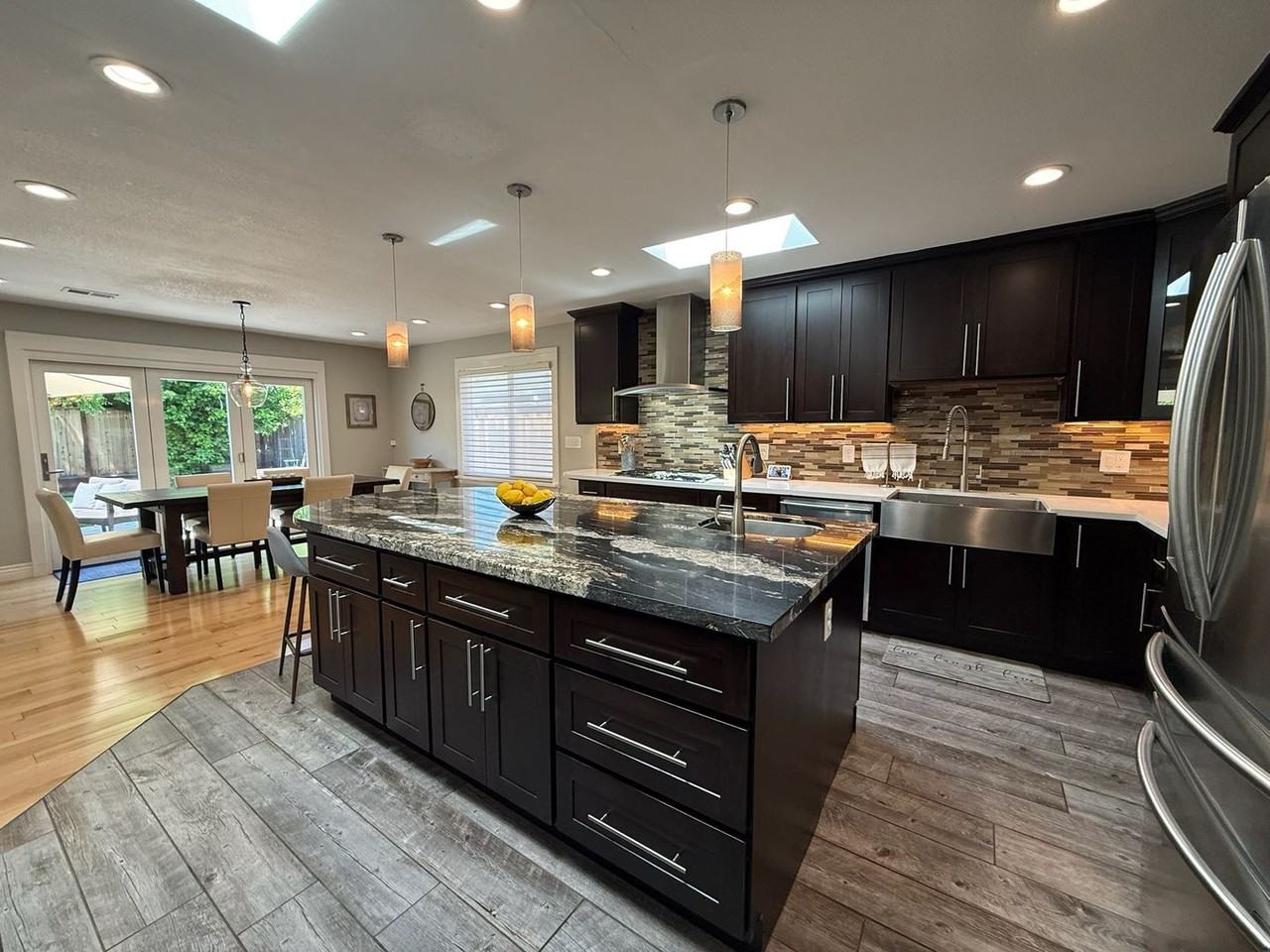 341 Cameo Ct - Photo 2 of 20
