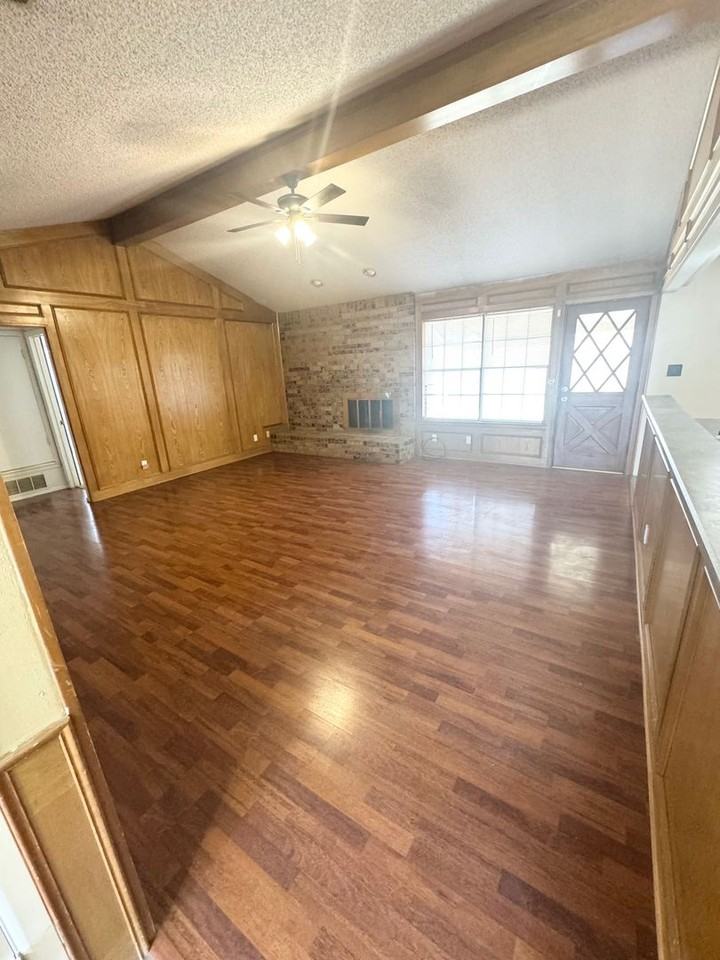 4809 Neely Ave - Photo 2 of 12