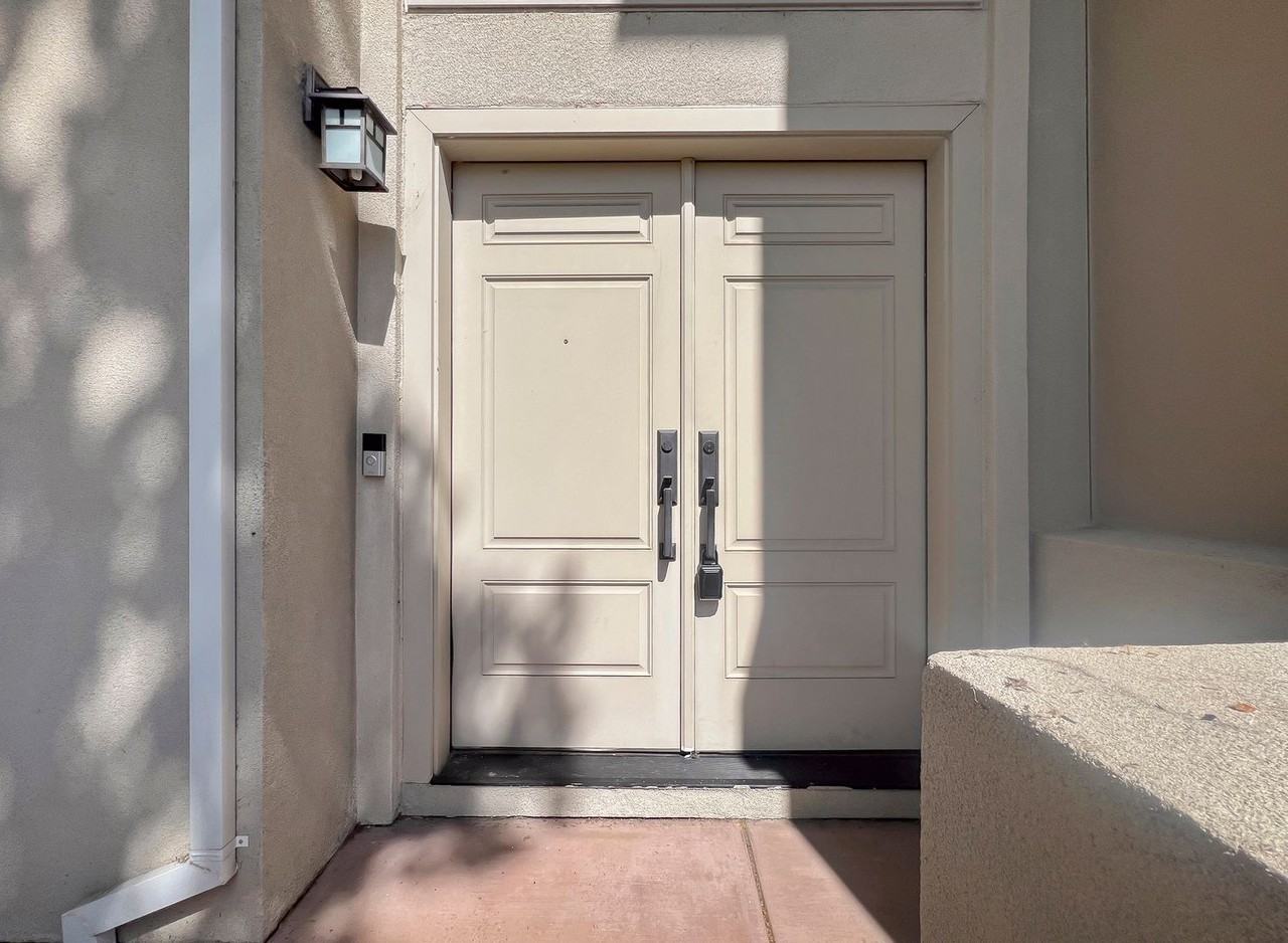 562 Lambert Ter - Photo 3 of 28