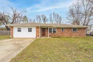 featured image of 2201 Se 15th St