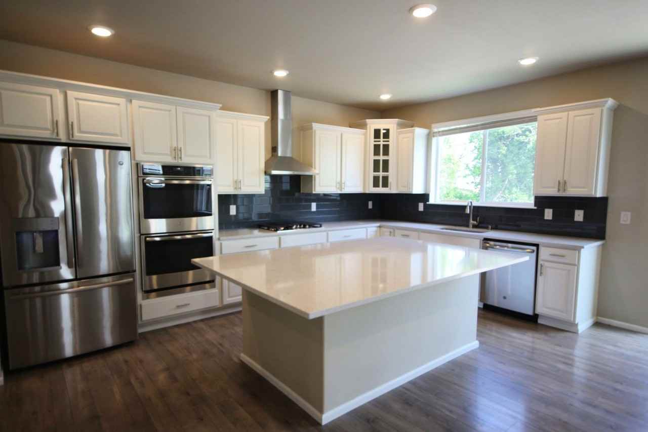 30106 62nd Pl S - Photo 3 of 12