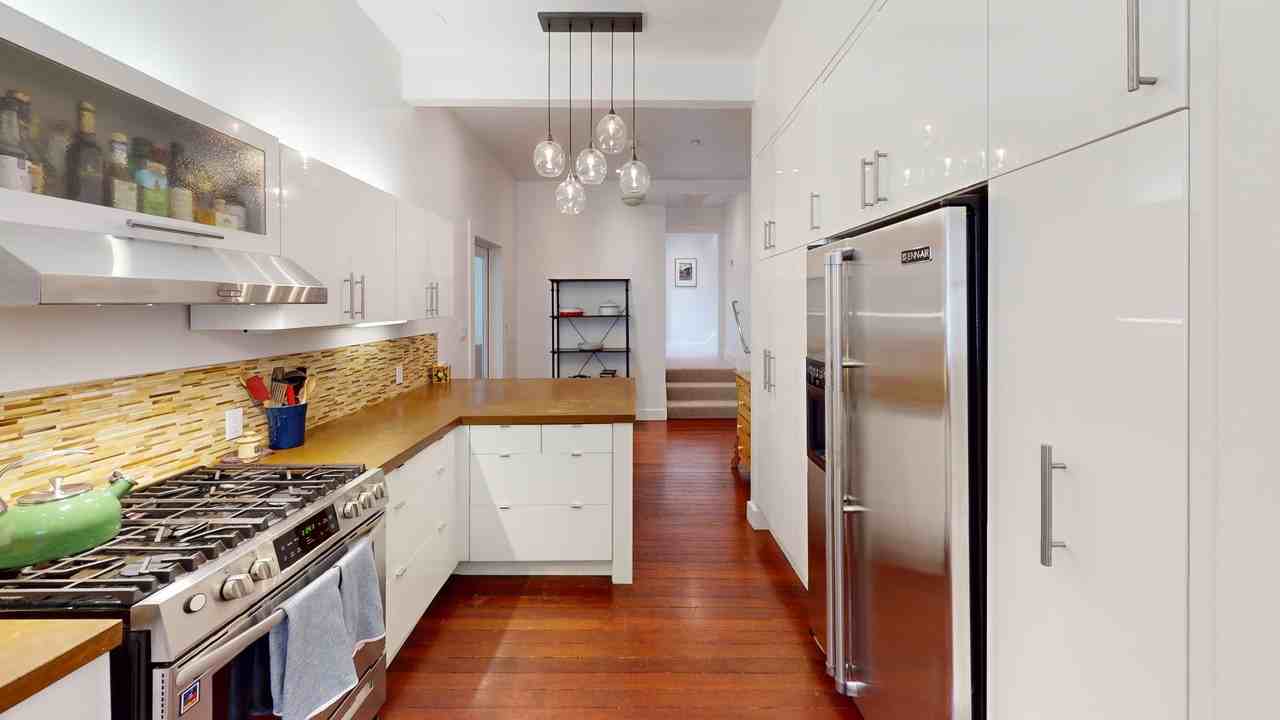 27 Tamalpais Ave - Photo 2 of 45