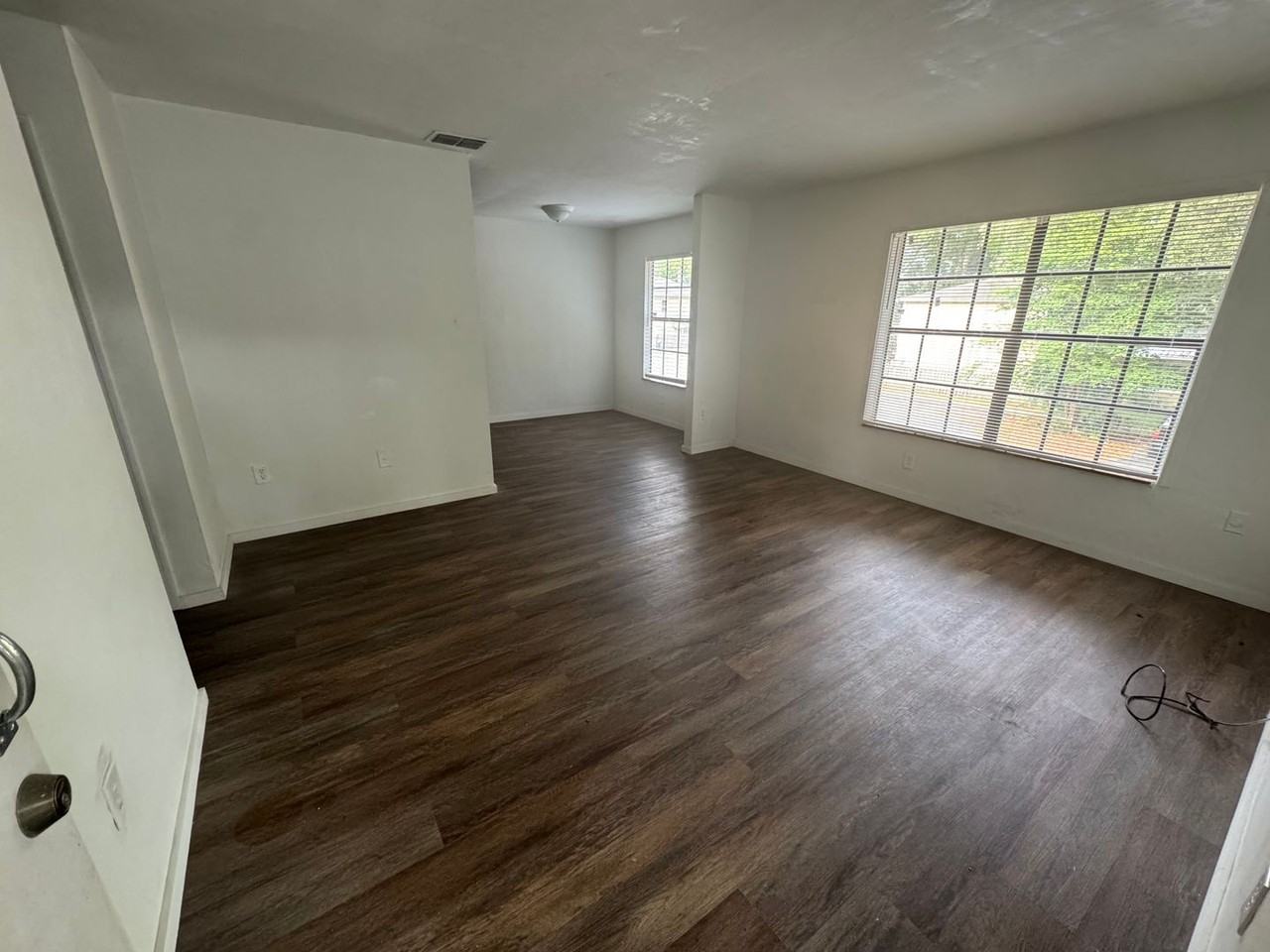 3120 Sw 26th Ter - Photo 2 of 16