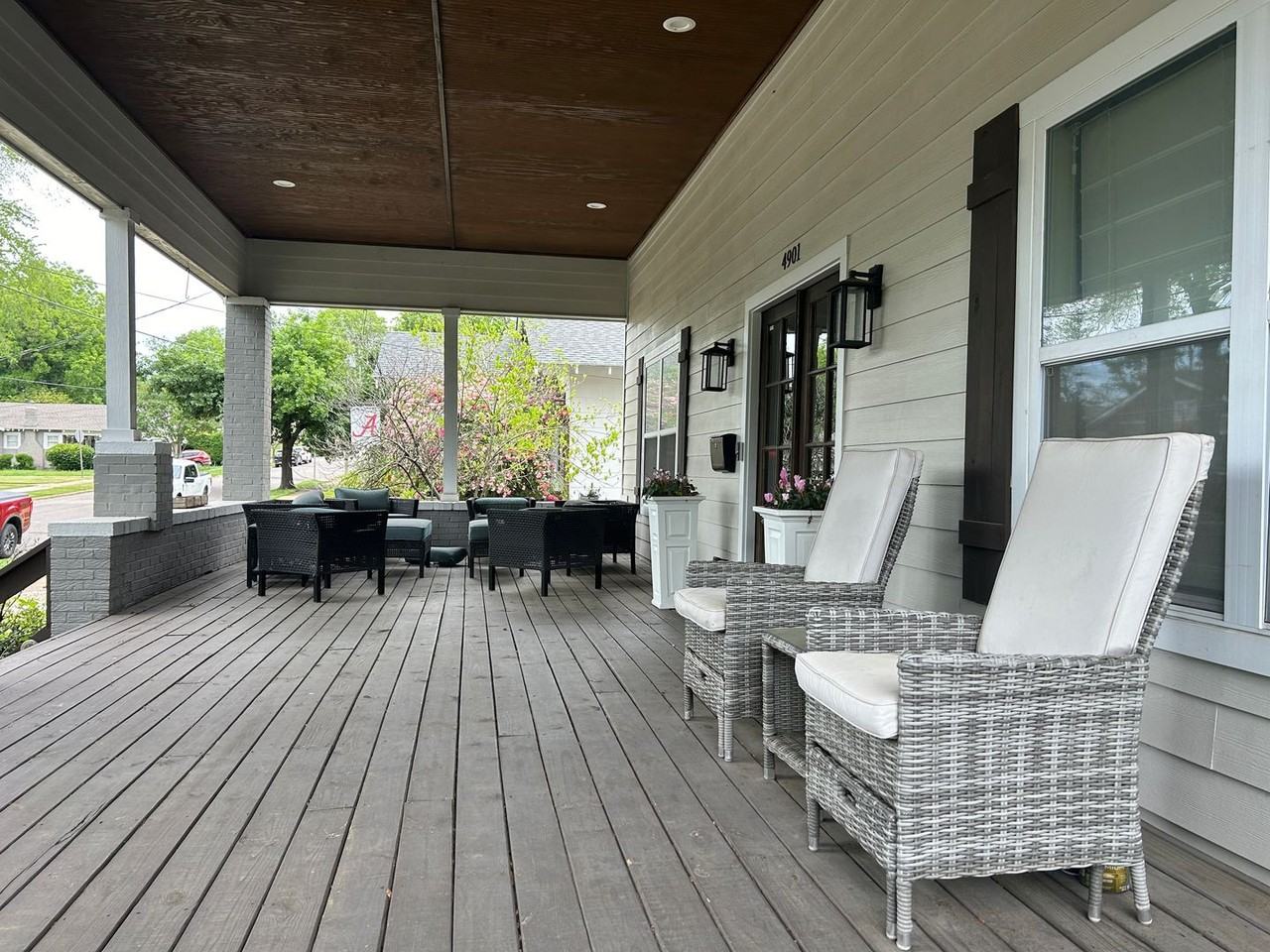 4901 6th Ave S - Photo 3 of 23