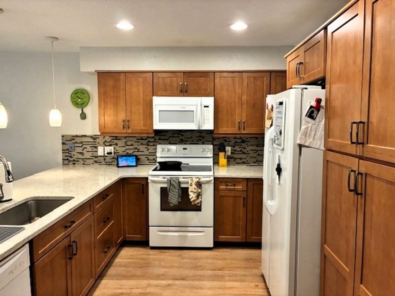 738 Lagoon Dr #D - Photo 2 of 26