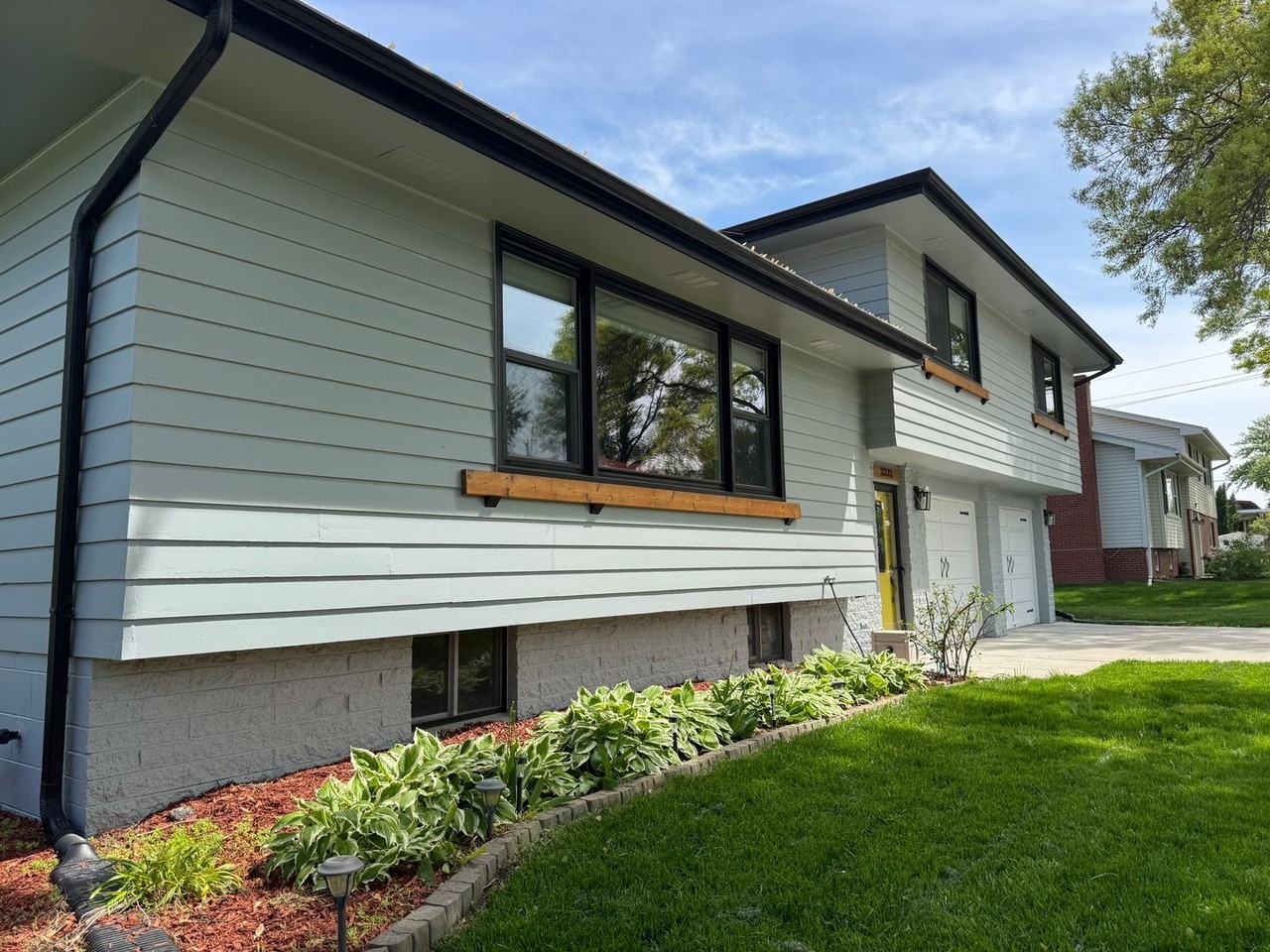 3333 S 119th St - Photo 3 of 48