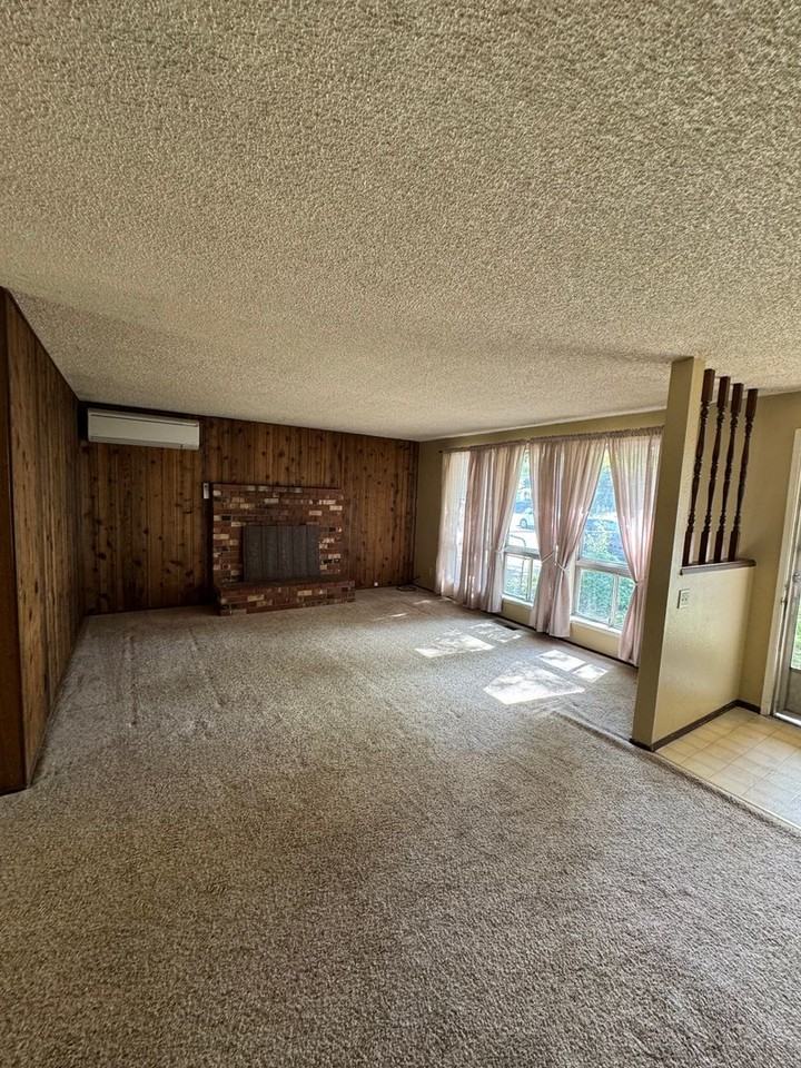 223 Donald Ter - Photo 3 of 10