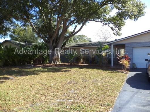 5905 Tampa Shores Blvd - Photo 2 of 15