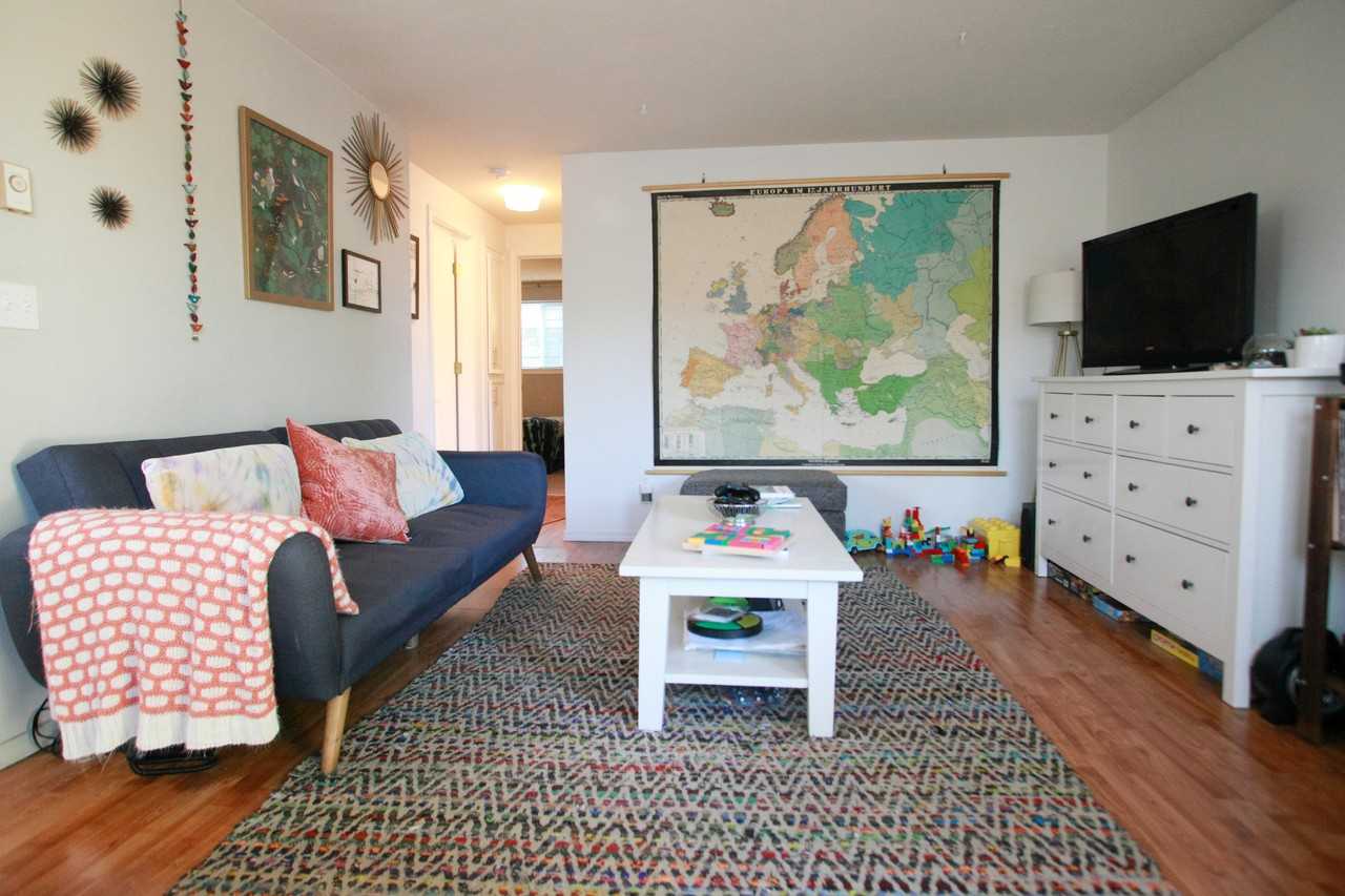 4925 Se 71st Ave - Photo 5 of 50