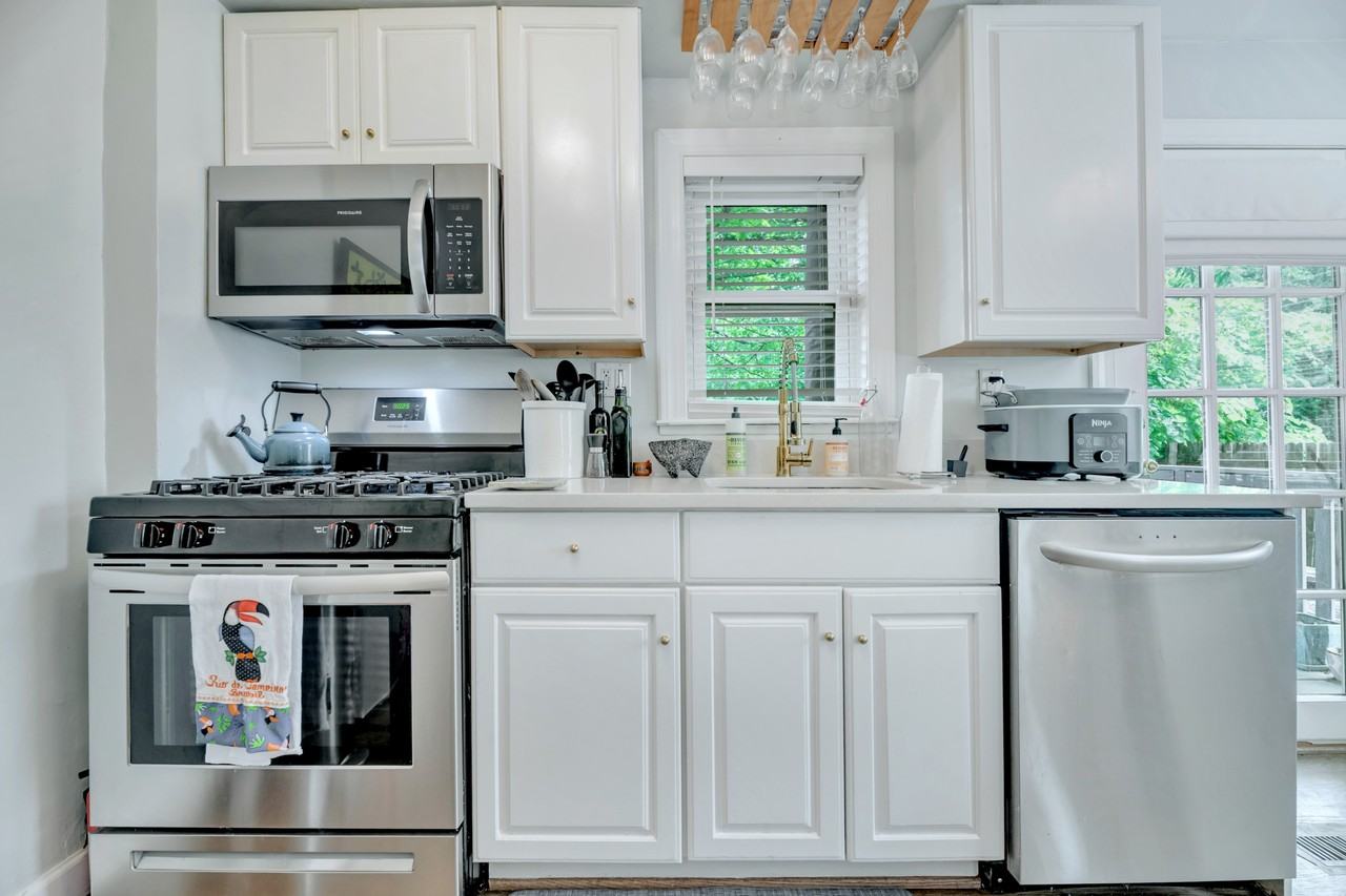 402A E Howell Ave - Photo 6 of 23