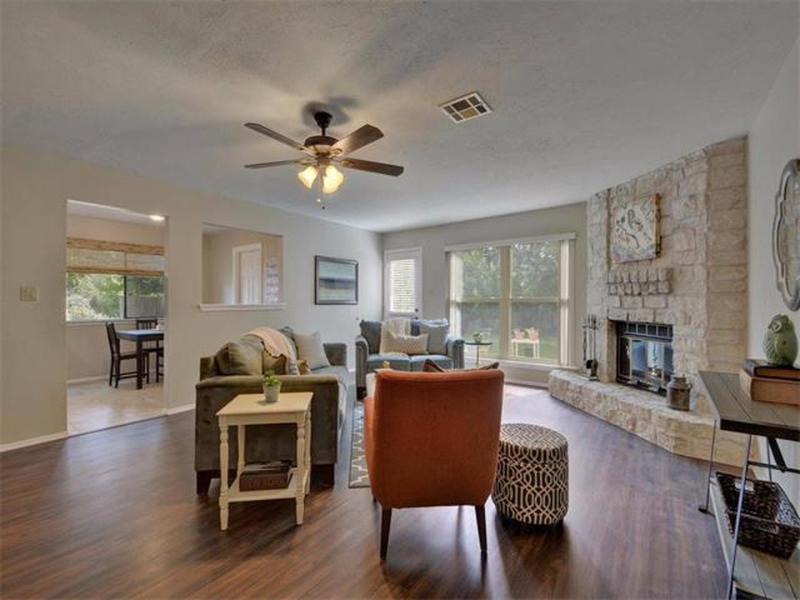 7601 Hawkeye Dr - Photo 3 of 20