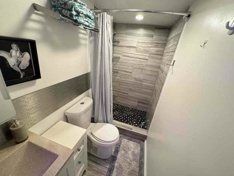 Lone Oak Avenue - Photo 5 of 9