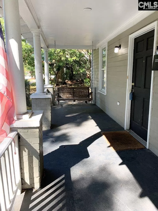 1320 Pine St - Photo 3 of 9