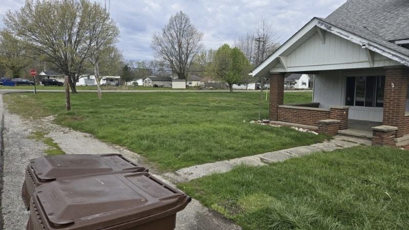 112 W Beckett St - Photo 2 of 16